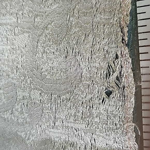 Pashmina made Italian scarf. Blush color. 27" X 72" long. - Picture 6 of 7